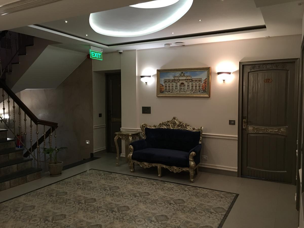 Hotel Posh Chandīgarh Eksteriør bilde