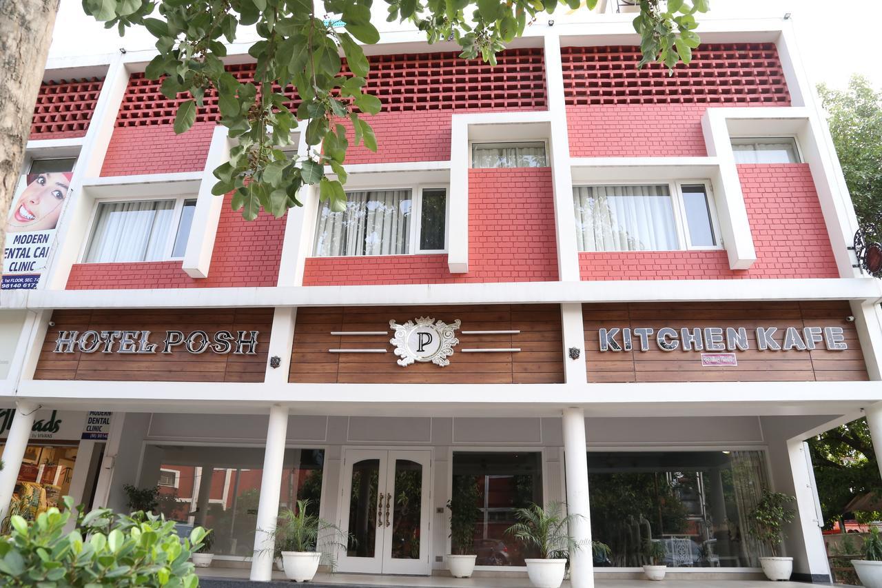Hotel Posh Chandīgarh Eksteriør bilde